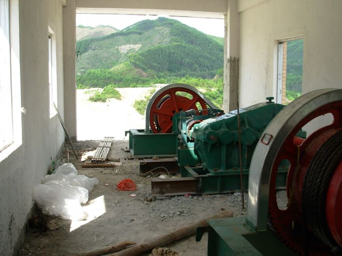 弧形閘門專用啟閉機