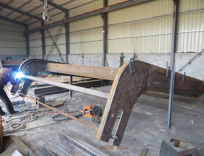 HQN型回轉式清污機半成品