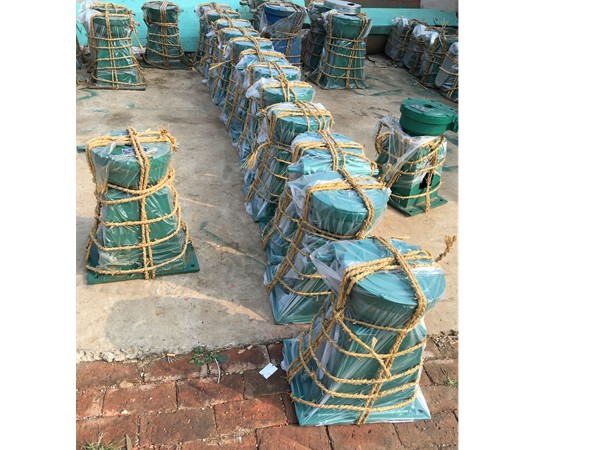 QL型手搖式螺桿啟閉機 QL型手搖式螺桿啟閉機